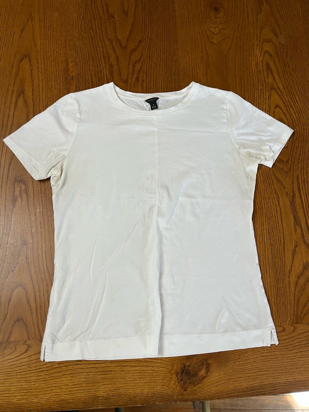Ann Taylor White Short Sleeve Crewneck Tee
